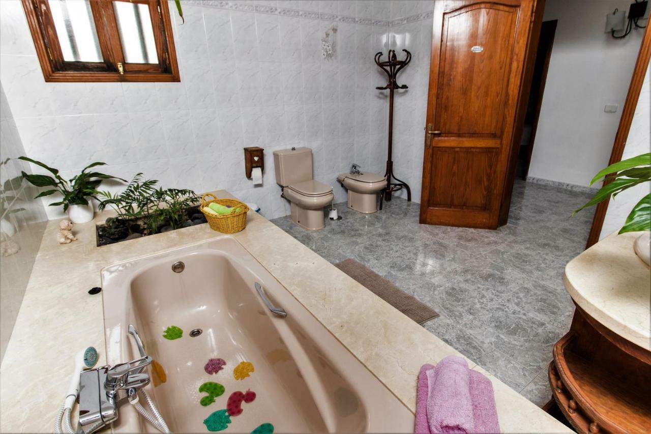 Casa Nora Pensionat Güime Exteriör bild