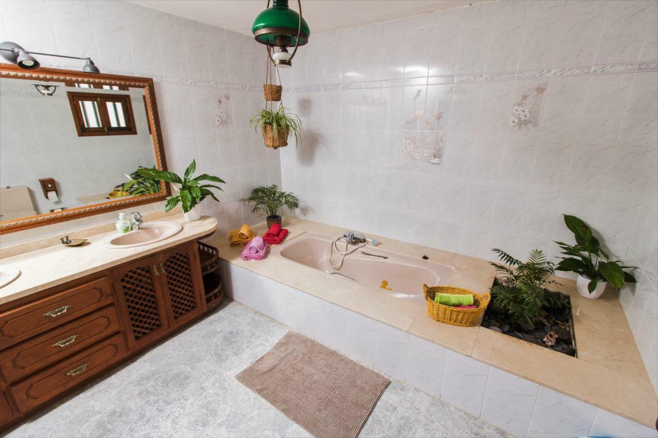 Casa Nora Pensionat Güime Exteriör bild