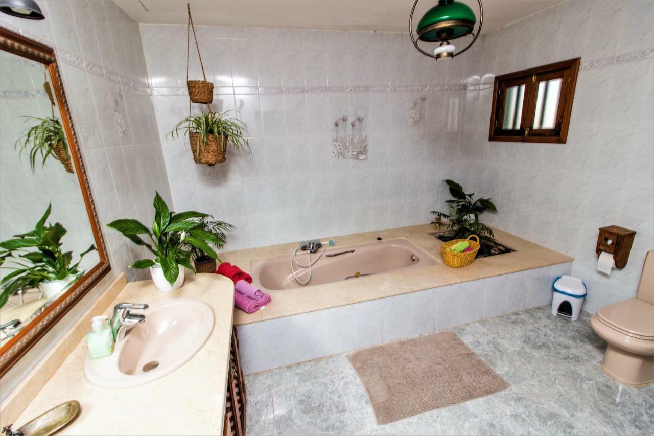Casa Nora Pensionat Güime Exteriör bild